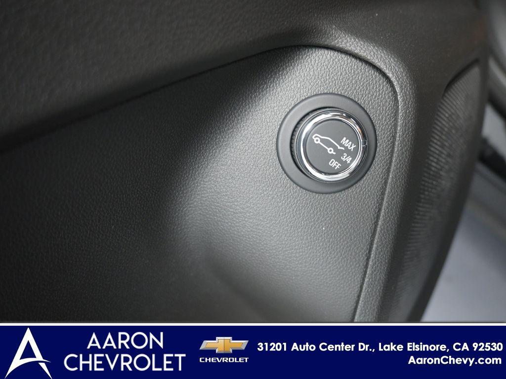 new 2025 Chevrolet TrailBlazer car, priced at $27,620