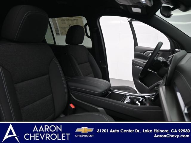 new 2025 Chevrolet Traverse car, priced at $45,195