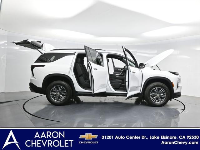 new 2025 Chevrolet Traverse car, priced at $45,195
