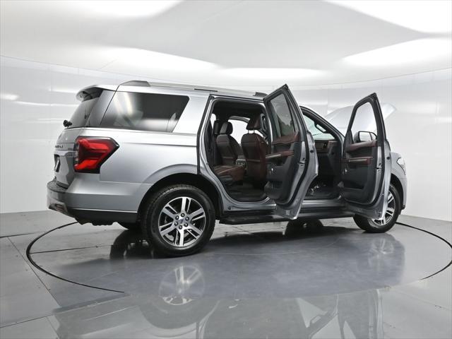 used 2024 Ford Expedition car, priced at $49,549