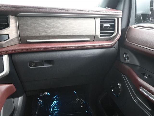 used 2024 Ford Expedition car, priced at $49,549