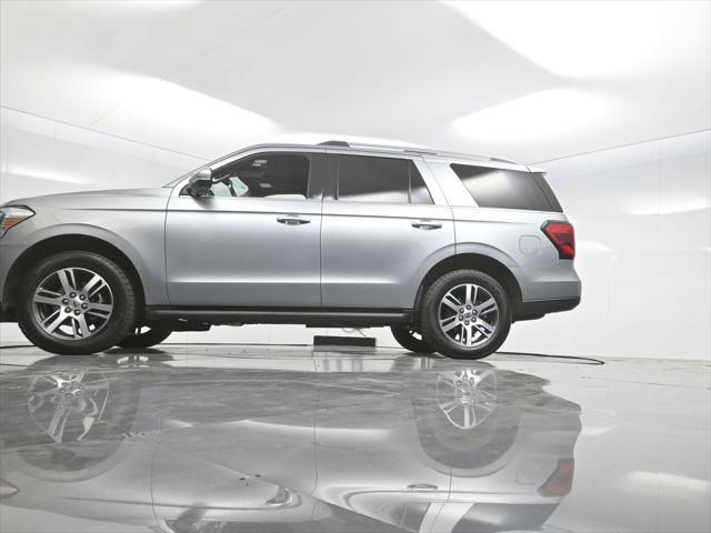 used 2024 Ford Expedition car, priced at $49,549