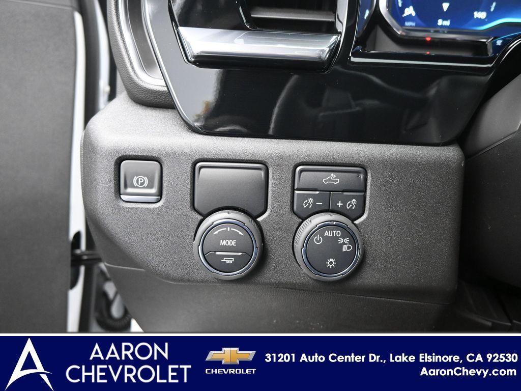 new 2025 Chevrolet Silverado 1500 car, priced at $51,273