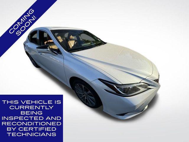 used 2020 Lexus ES 300h car, priced at $33,970