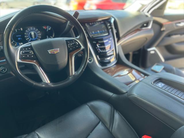 used 2019 Cadillac Escalade ESV car, priced at $34,999