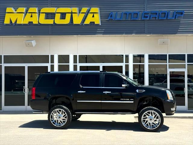 used 2014 Cadillac Escalade ESV car, priced at $13,999