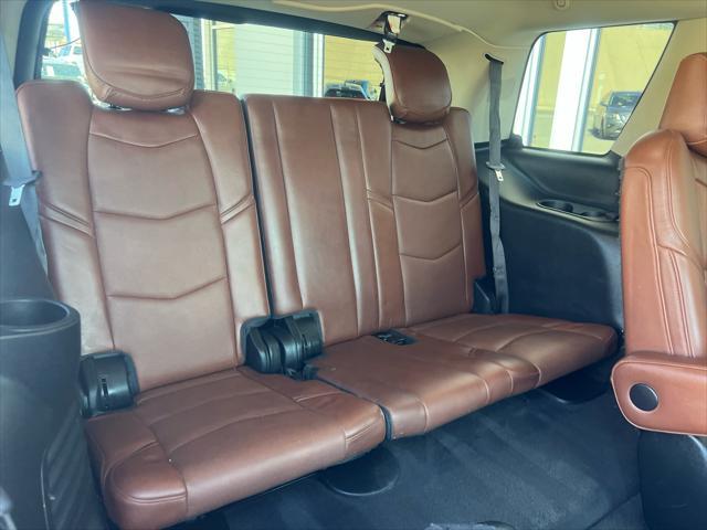 used 2020 Cadillac Escalade car, priced at $47,999
