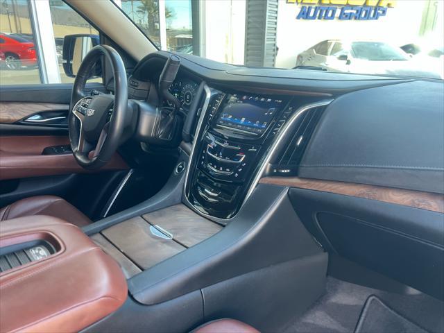 used 2020 Cadillac Escalade car, priced at $47,999