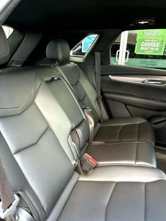 used 2021 Cadillac XT5 car, priced at $21,999