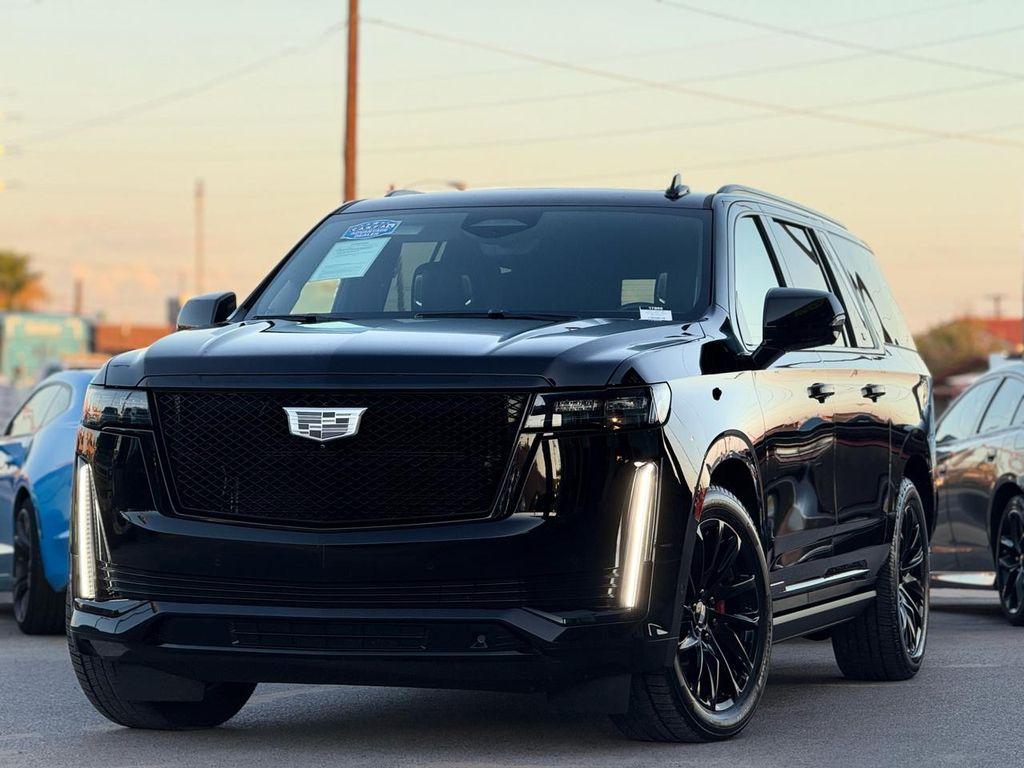used 2022 Cadillac Escalade ESV car, priced at $70,999