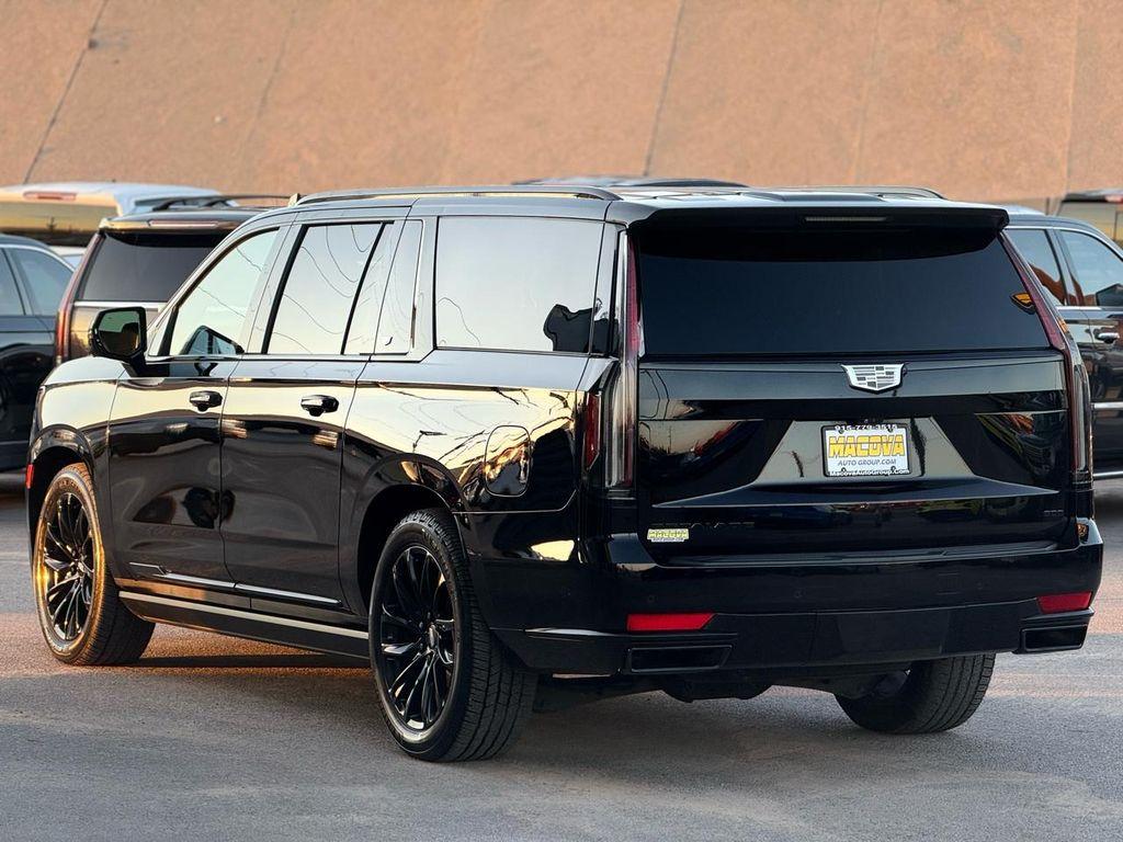 used 2022 Cadillac Escalade ESV car, priced at $70,999
