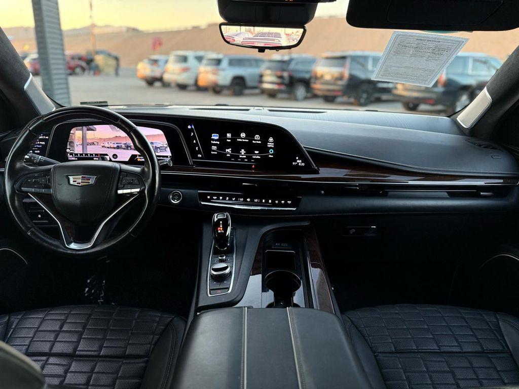 used 2022 Cadillac Escalade ESV car, priced at $70,999