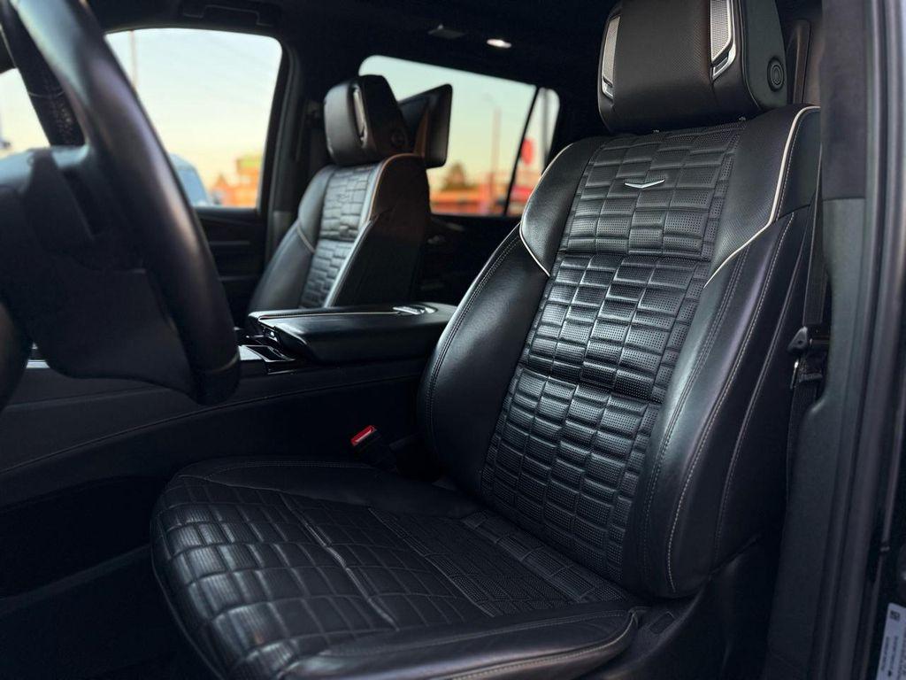 used 2022 Cadillac Escalade ESV car, priced at $70,999