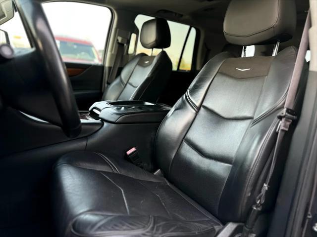 used 2015 Cadillac Escalade car, priced at $26,999