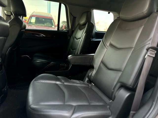used 2015 Cadillac Escalade car, priced at $26,999