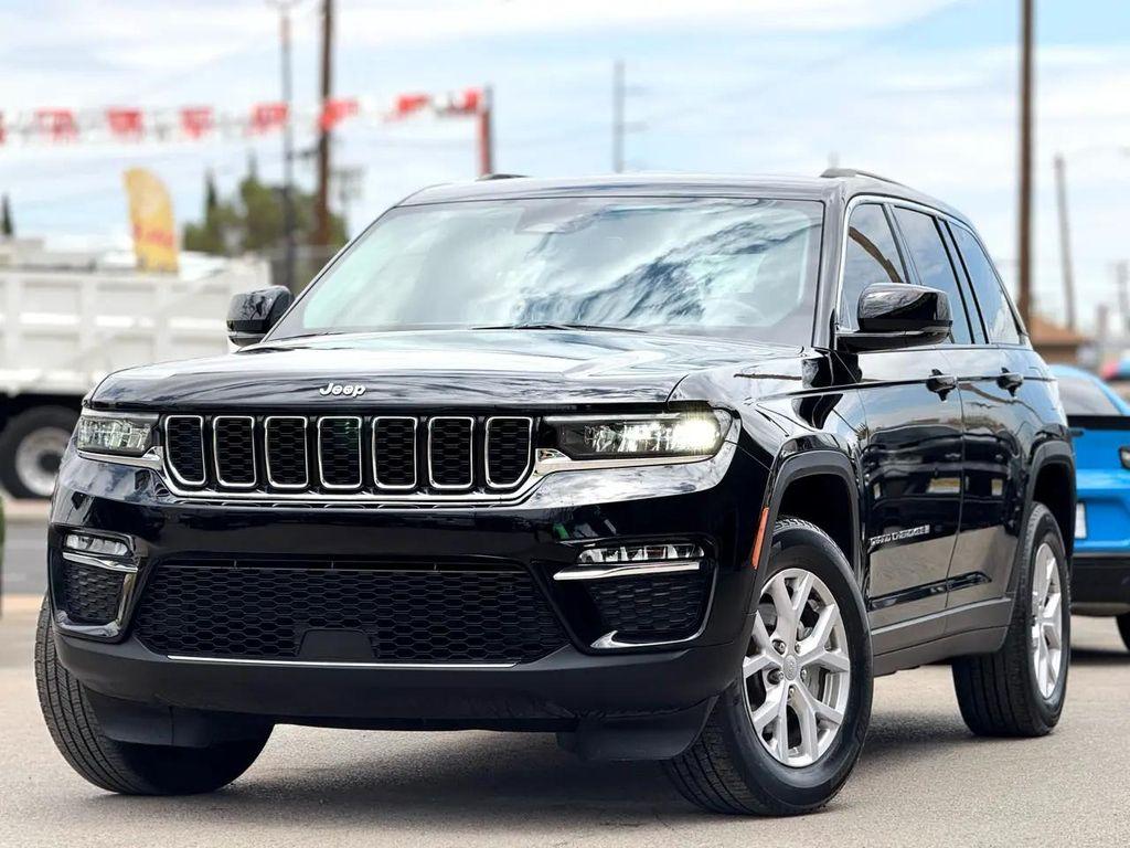 used 2022 Jeep Grand Cherokee car, priced at $29,495
