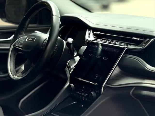 used 2022 Jeep Grand Cherokee car, priced at $29,495