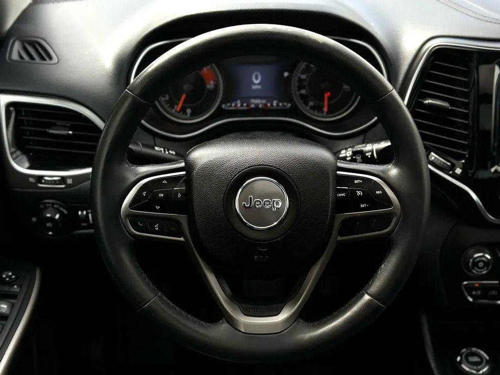 used 2019 Jeep Cherokee car, priced at $18,999