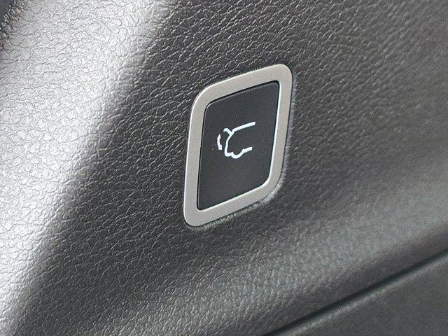 new 2026 Chrysler Pacifica car, priced at $55,607