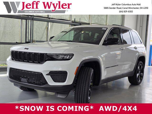 new 2025 Jeep Grand Cherokee car, priced at $40,828