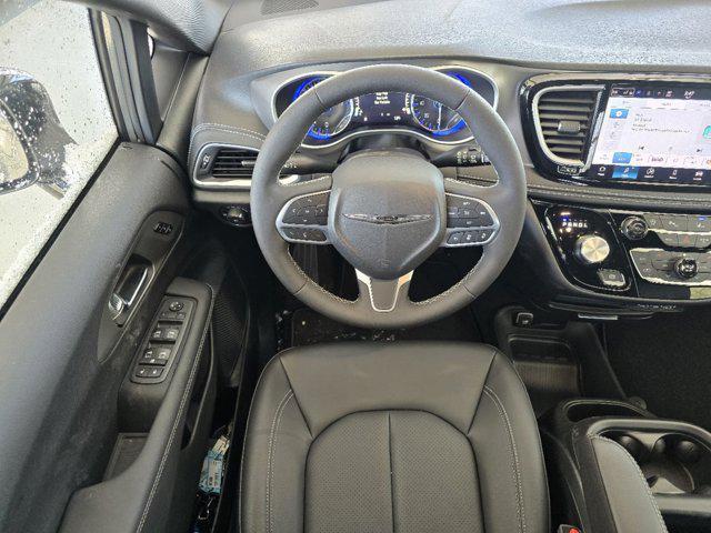 new 2025 Chrysler Pacifica car, priced at $40,108