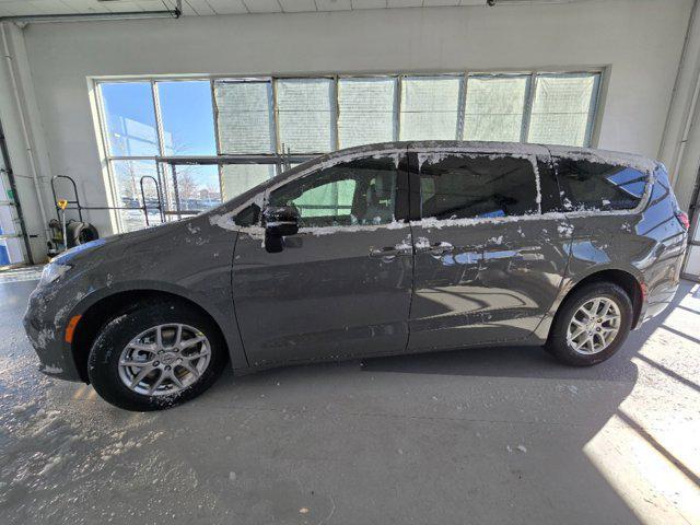 new 2025 Chrysler Pacifica car, priced at $40,108