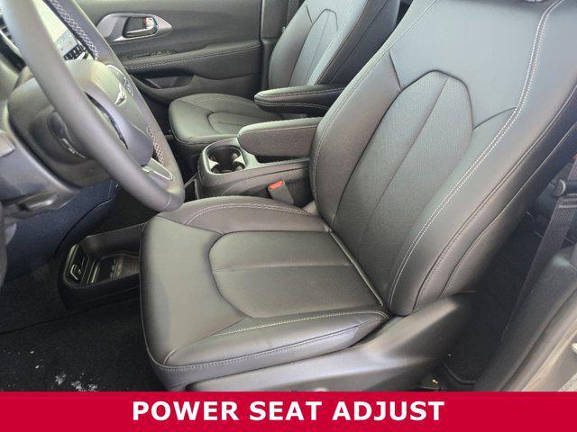new 2025 Chrysler Pacifica car, priced at $40,108