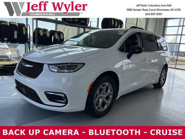 new 2024 Chrysler Pacifica car, priced at $42,531