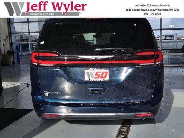 new 2025 Chrysler Pacifica car, priced at $40,247