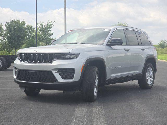 new 2025 Jeep Grand Cherokee car, priced at $36,886