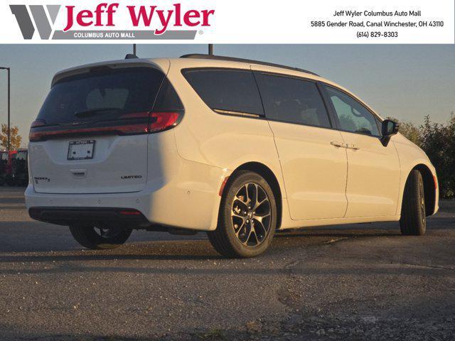 new 2024 Chrysler Pacifica car, priced at $40,497