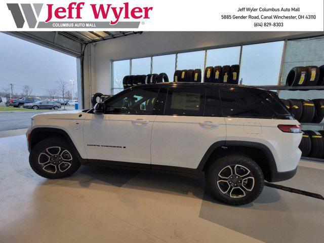 new 2024 Jeep Grand Cherokee 4xe car, priced at $48,997