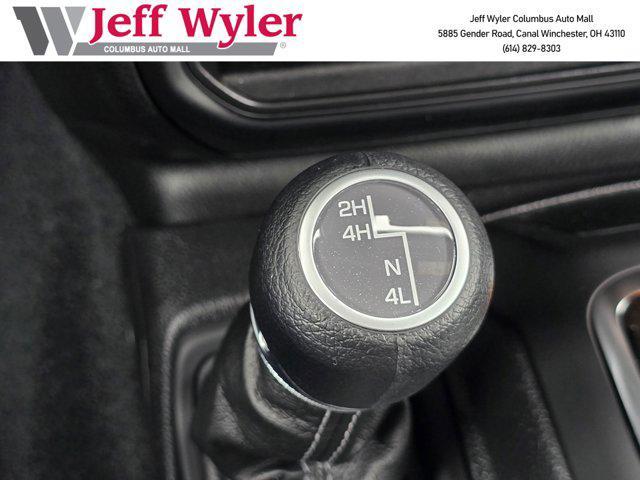 new 2025 Jeep Gladiator car, priced at $43,405
