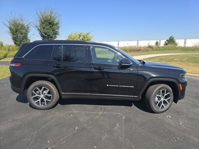 new 2025 Jeep Grand Cherokee car, priced at $40,759