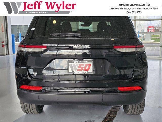 new 2025 Jeep Grand Cherokee car, priced at $41,364