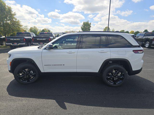 new 2025 Jeep Grand Cherokee car, priced at $39,252