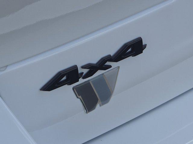 new 2025 Jeep Grand Cherokee car, priced at $39,252