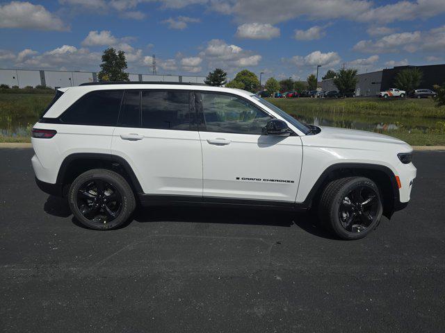 new 2025 Jeep Grand Cherokee car, priced at $39,252