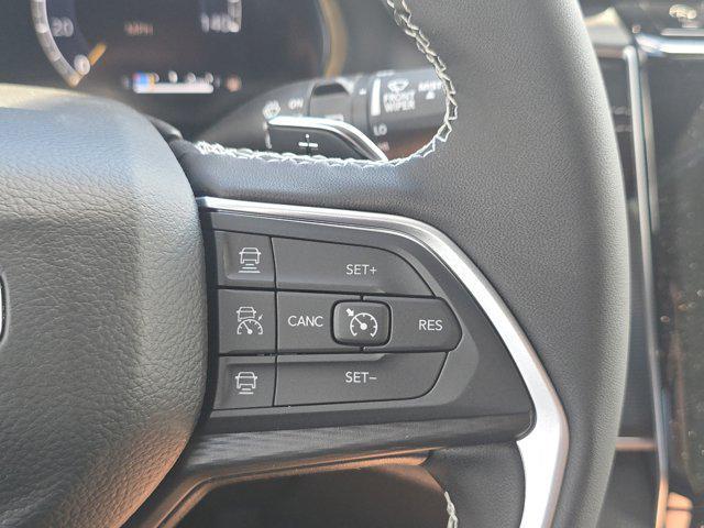 new 2025 Jeep Grand Cherokee car, priced at $39,252