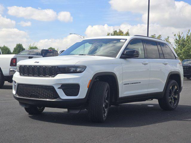 new 2025 Jeep Grand Cherokee car, priced at $39,252
