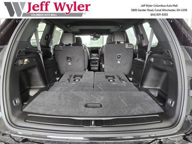 new 2024 Jeep Grand Cherokee L car, priced at $39,058