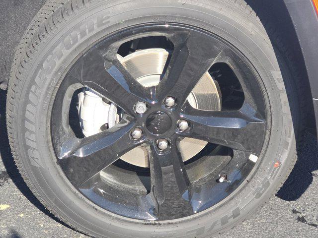 new 2025 Jeep Grand Cherokee L car, priced at $39,302