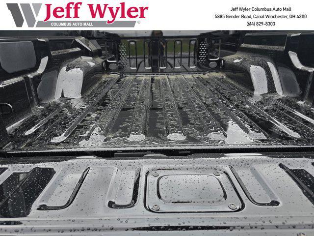 new 2025 Jeep Gladiator car, priced at $42,751