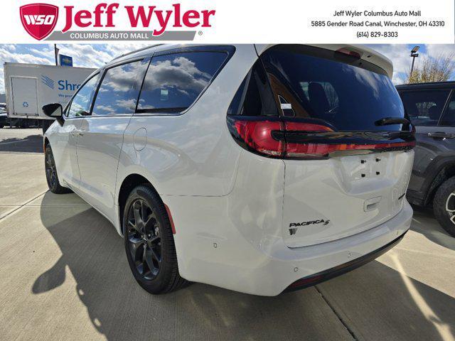 new 2024 Chrysler Pacifica car, priced at $41,497