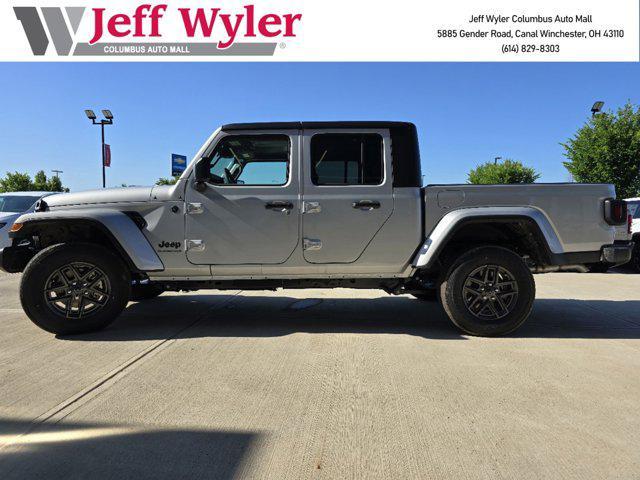 new 2024 Jeep Gladiator car, priced at $34,590