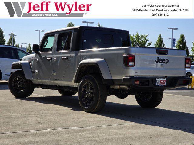 new 2024 Jeep Gladiator car, priced at $34,590