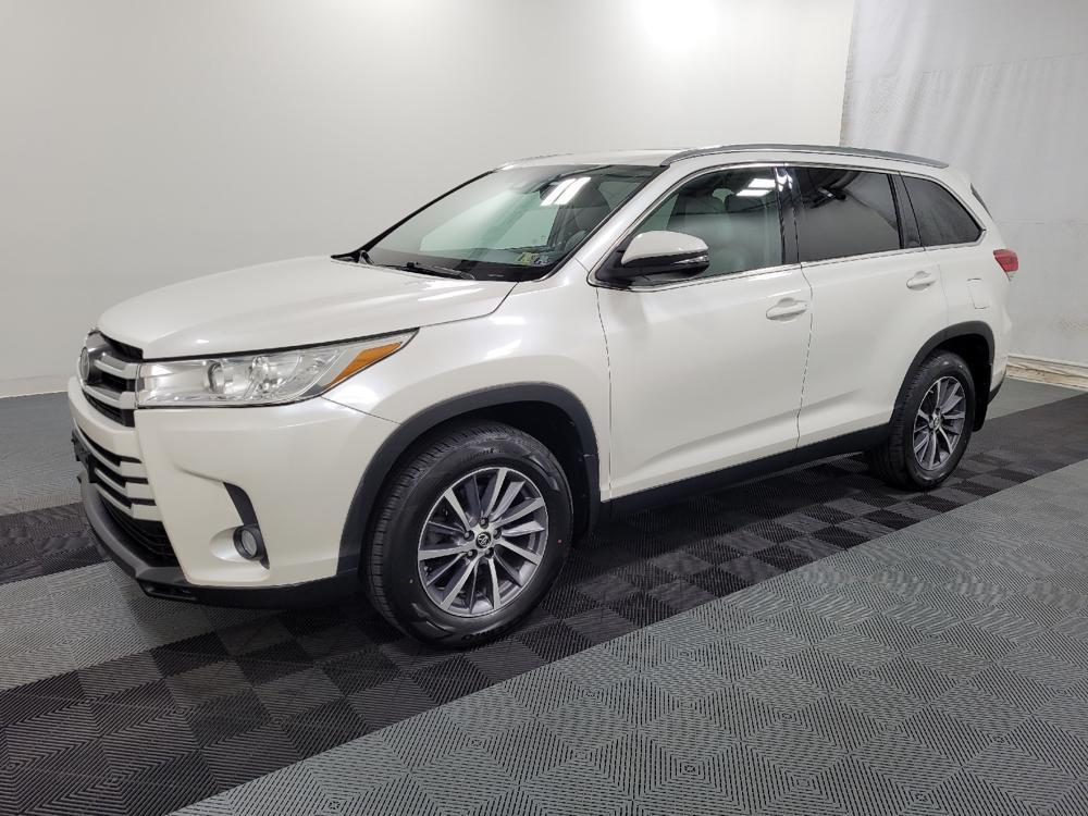 used 2019 Toyota Highlander car, priced at $25,295