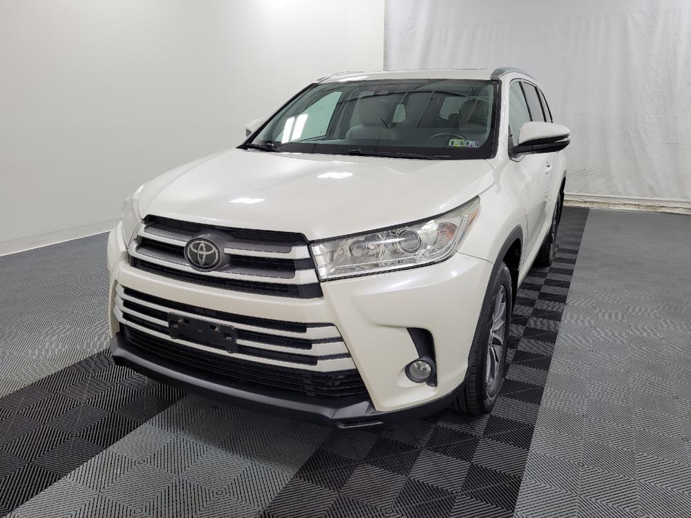 used 2019 Toyota Highlander car, priced at $25,295