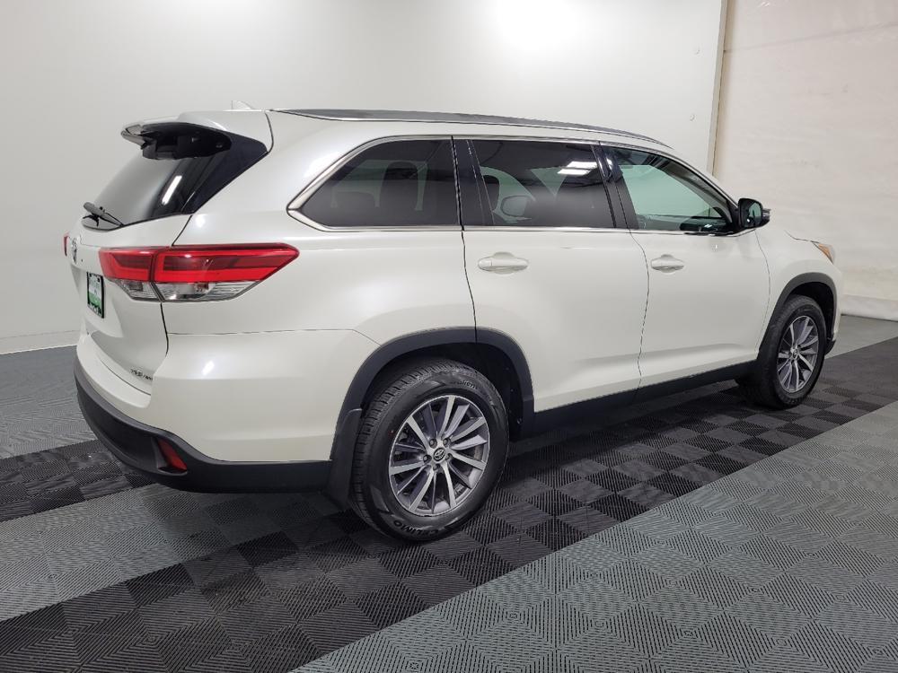 used 2019 Toyota Highlander car, priced at $25,295