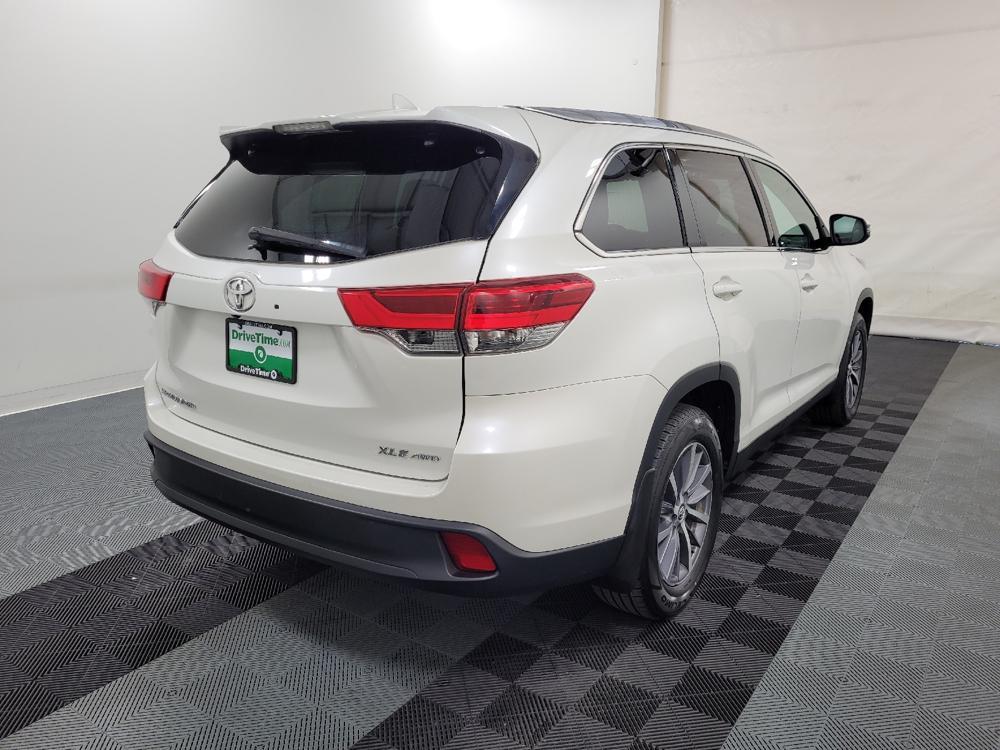 used 2019 Toyota Highlander car, priced at $25,295